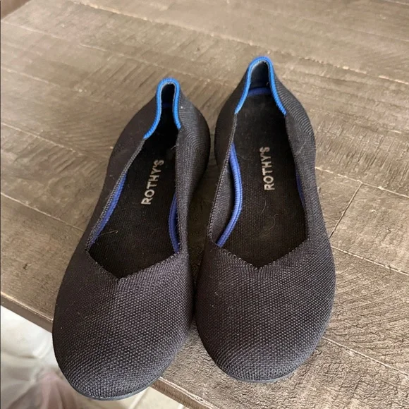 Rothy’s Stylish Black Flats with Blue Accents - Picture 4 of 7